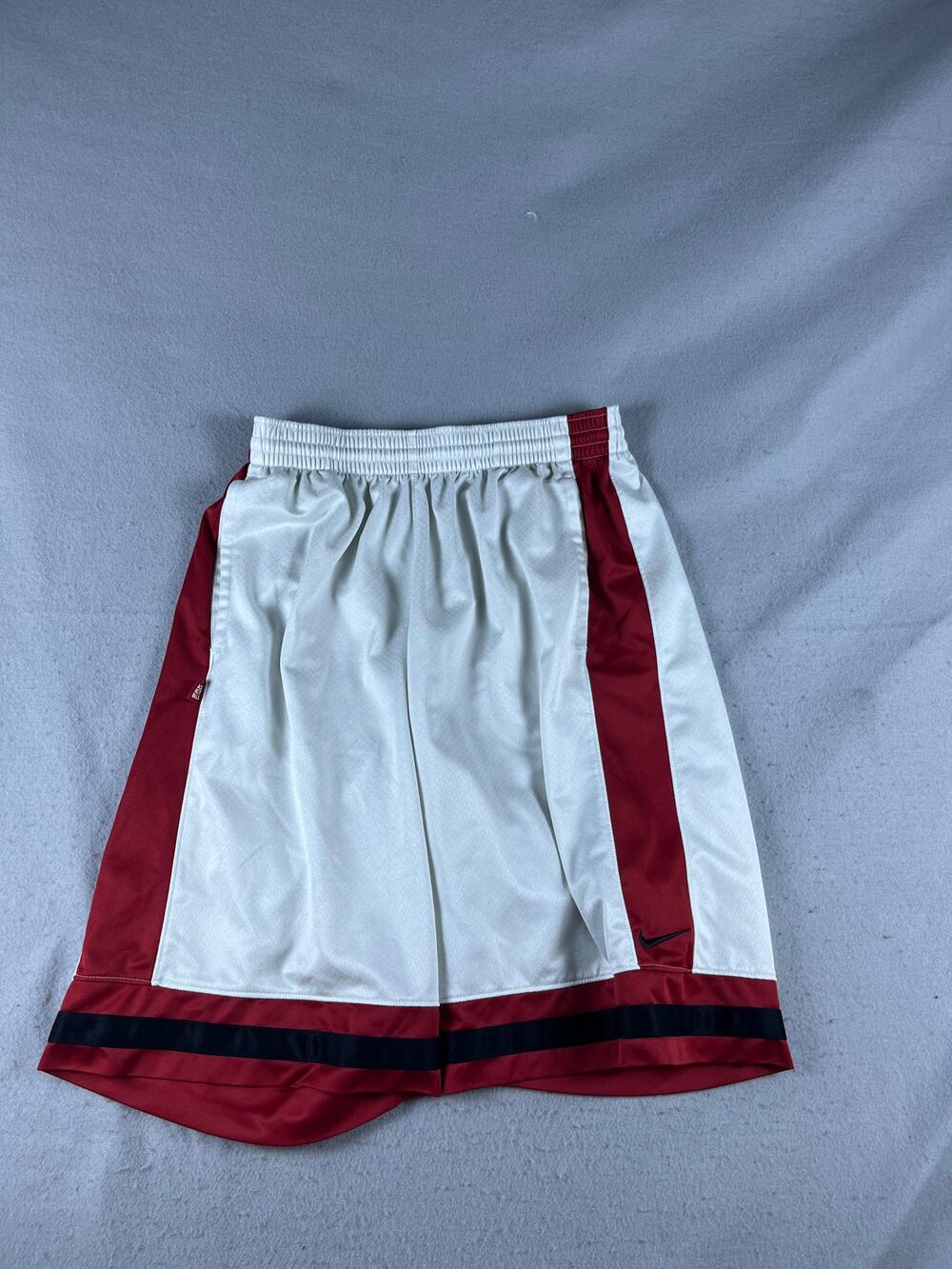 Vintage Y2K Nike Basketball Shorts Mens M White Red Striped Relaxed Athletics